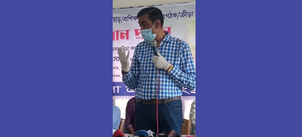 সাংবাদিকদের শামীম ওসমান ‘কাউকে ছাড় দেবেন না প্লিজ’