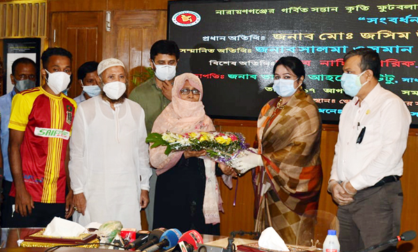 ফুটবলার আরিফকে ‘গর্বিত সন্তান’ হিসাবে সংবর্ধনা