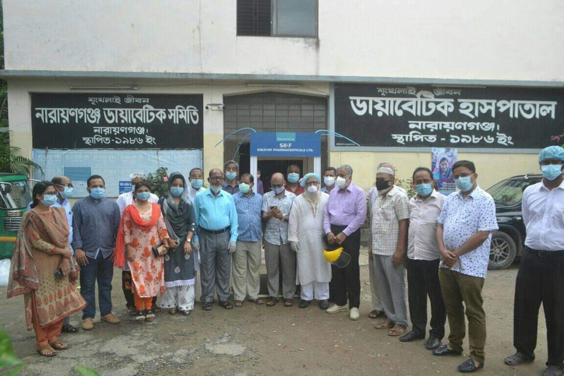 না:গঞ্জ ডায়াবেটিক হাসপাতালে করোনা প্রতিরোধে জীবাণুনাশক টানেল স্থাপন