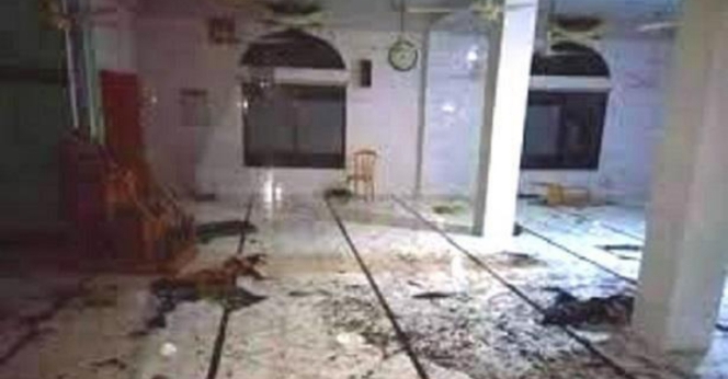 মসজিদ কক্ষটি গ্যাস চেম্বারে পরিণত হয়েছিলো!