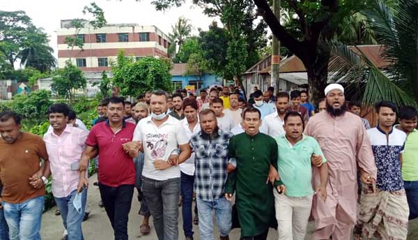 সিদ্ধিরগঞ্জে মঞ্জুরুল আলম মুসার বিশাল শোডাউন