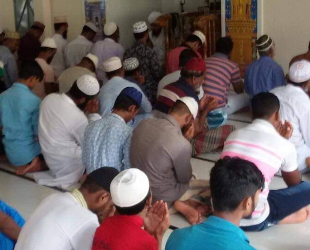 তল্লায় বিস্ফোরণে হতাহতদের স্মরণে যুবদল নেতা পলাশ প্রধানের উদ্যোগে দোয়া