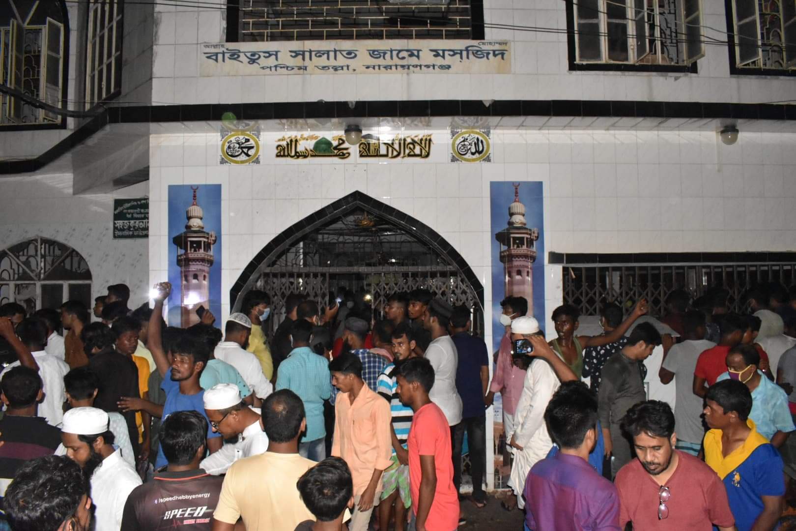 মসজিদে বিস্ফোরণ, জুয়েল নামে সাত বছরের শিশুর মৃত্যু