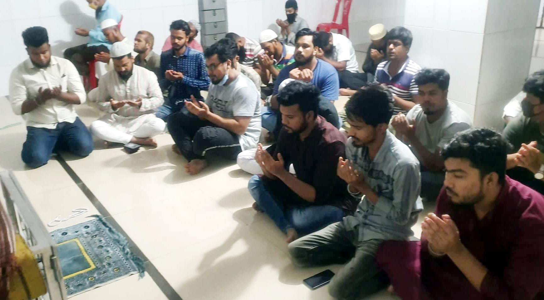 প্রধানমন্ত্রীর জন্মদিনে মহানগর বঙ্গবন্ধু সৈনিক লীগের দোয়া