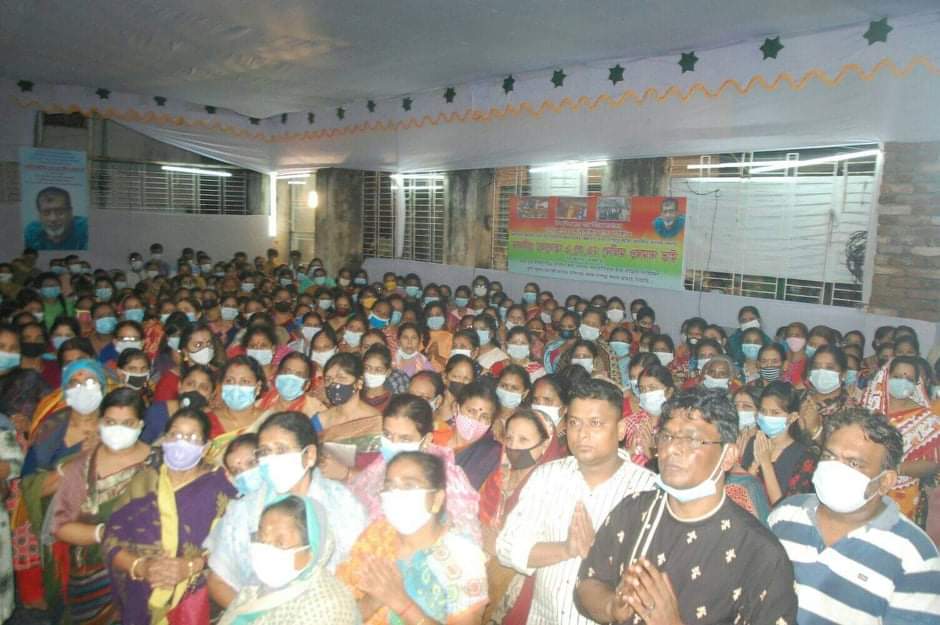 নতুন পালপাড়ায় শ‌নি‌দে‌বের বাৎস‌রিক পূজা অনুষ্ঠিত