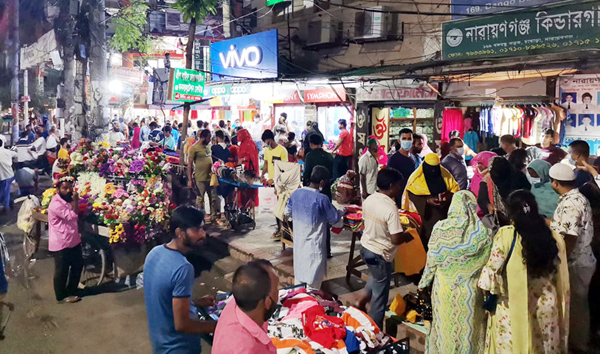 না:গঞ্জে ফের পুলিশের সাথে হকারের ইদুর বিড়াল খেলা!