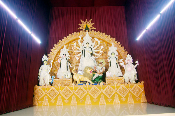 ষষ্ঠী পূজার মধ্য দিয়ে শুরু শারদীয় দূর্গোৎসব