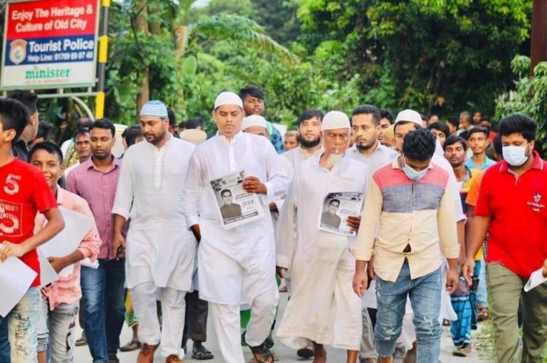 সোনারগাঁ পৌর নির্বাচনে তরুণ প্রজন্মের মেয়র প্রার্থী হোসাইনের গণ সংযোগ