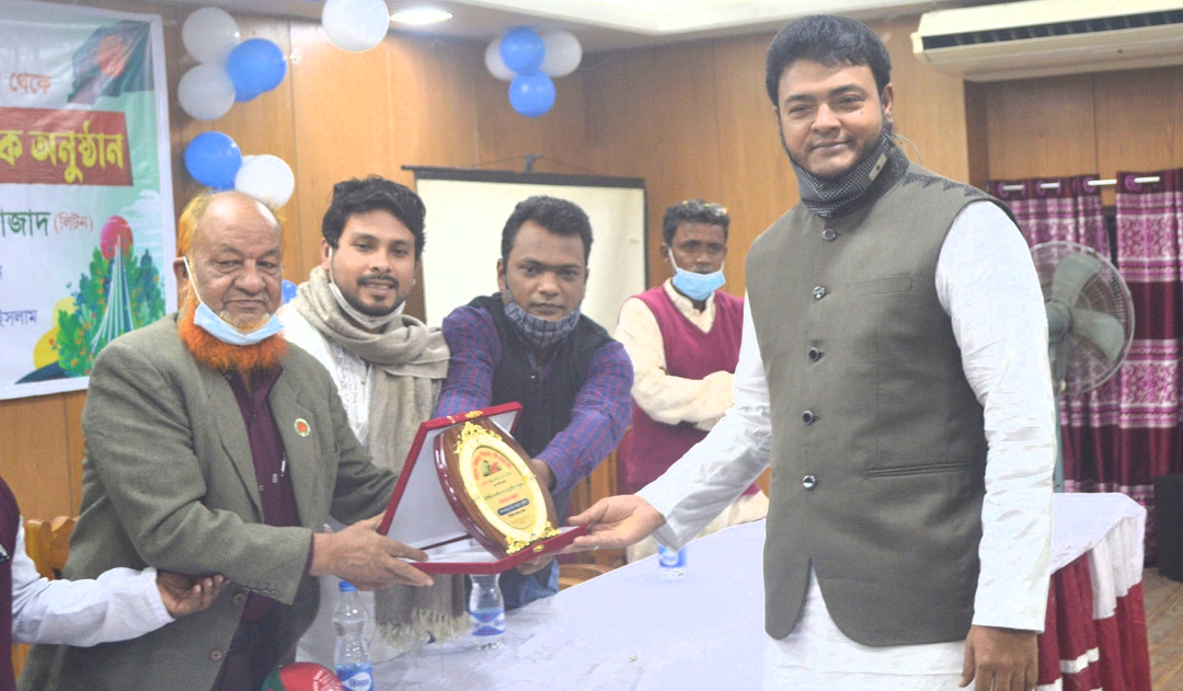 গুণীজন সম্মাননা পেলেন মাসুদ ভূইয়া