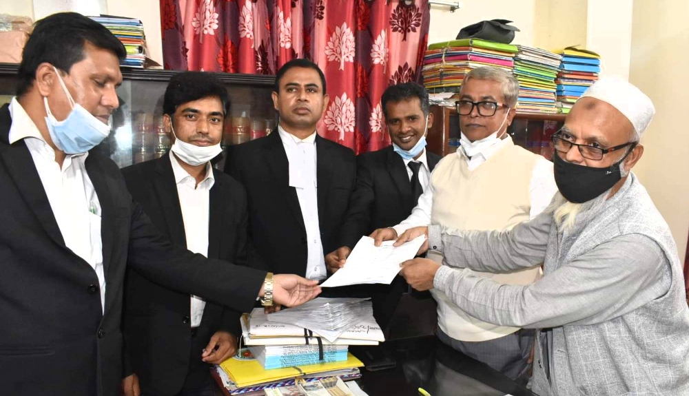 স্বতন্ত্র সেক্রেটারি প্রার্থী সুমন মিয়ার মনোনয়নপত্র দাখিল