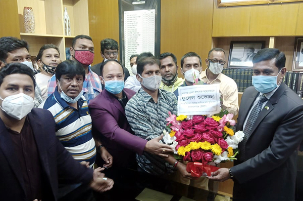 নবাগত ডিসিকে কমান্ডার গোপীনাথ দাশ স্মৃতি সংঘের শুভেচ্ছা