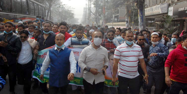 জেলা বিএনপির মানববন্ধনে মান্নানের পক্ষে নেতাকর্মীদের ব্যাপক শোডাউন