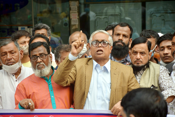 শহীদ জিয়ার খেতাব কেড়ে অন্যের খেতাব ঝুঁকিতে ফেলবেন না: সাখাওয়াত