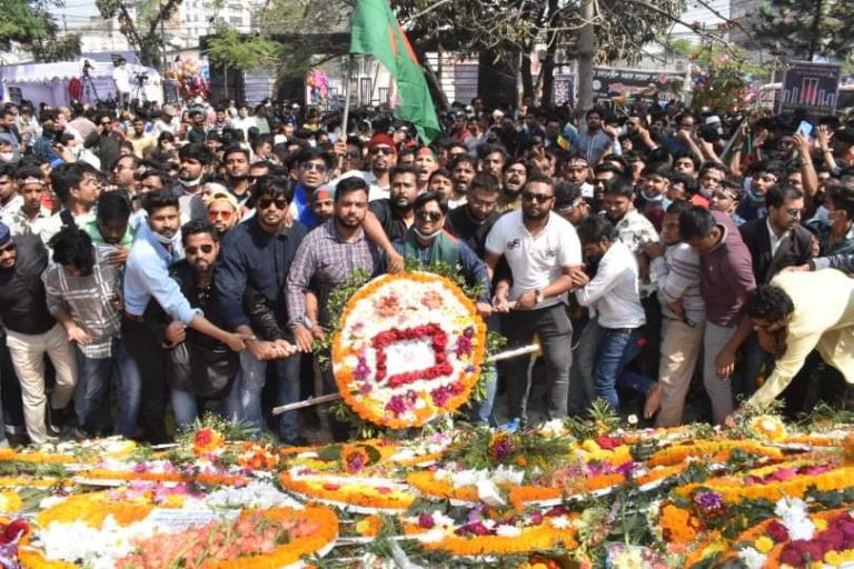 মশিউর রনি’র নেতৃত্বে জেলা ছাত্রদলের শ্রদ্ধা