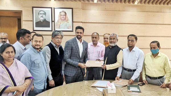 এনসিসিআই নির্বাচনে অয়ন ওসমানের মনোনয়ন জমা