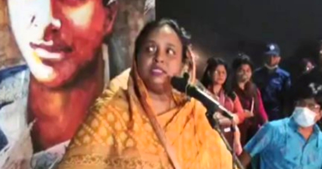 কুলি মজুররা আপনাদের পিটিয়ে মারবে: আইভী