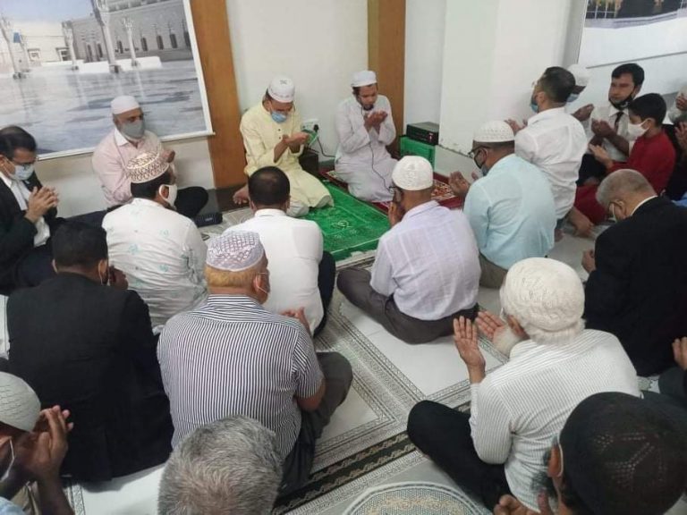 প্রয়াত আইনজীবী রহিমা স্মরণে ১৮ ব্যাচের দোয়া