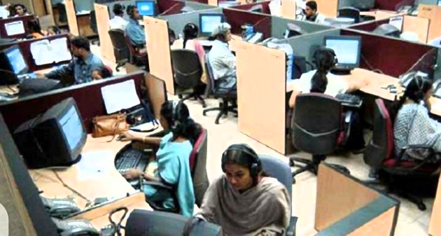 ঈদের ছুটিতে কর্মজীবীদের কর্মস্থলে থাকার নির্দেশ