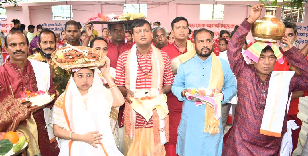 বন্দরের দিঘলদীতে লোকনাথ ব্রহ্মচারী মন্দিরের মহা অভিষেক ও প্রাণ প্রতিষ্ঠা