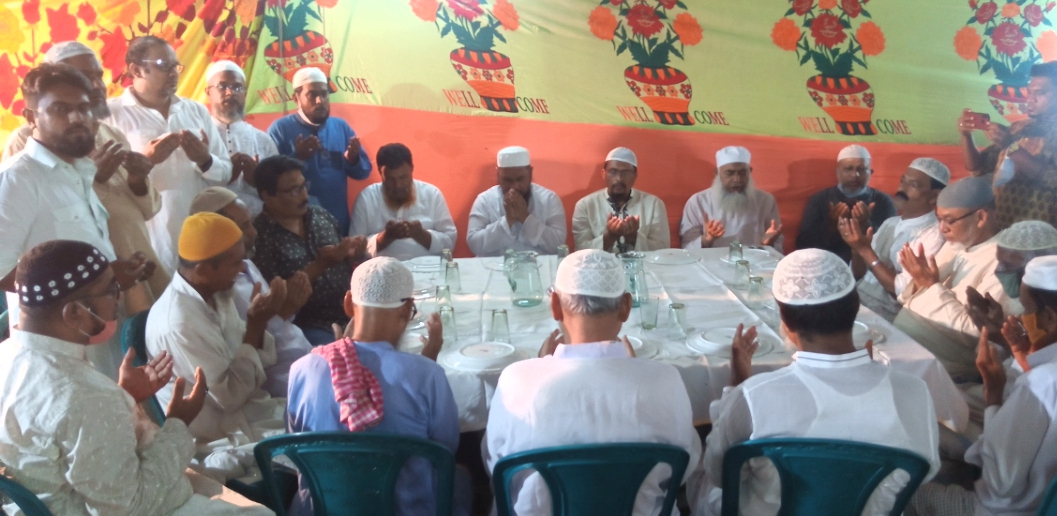 ১৩ নং ওয়ার্ড আ:লীগের উদ্যোগে ঈদ পুনর্মিলনী ও দোয়া