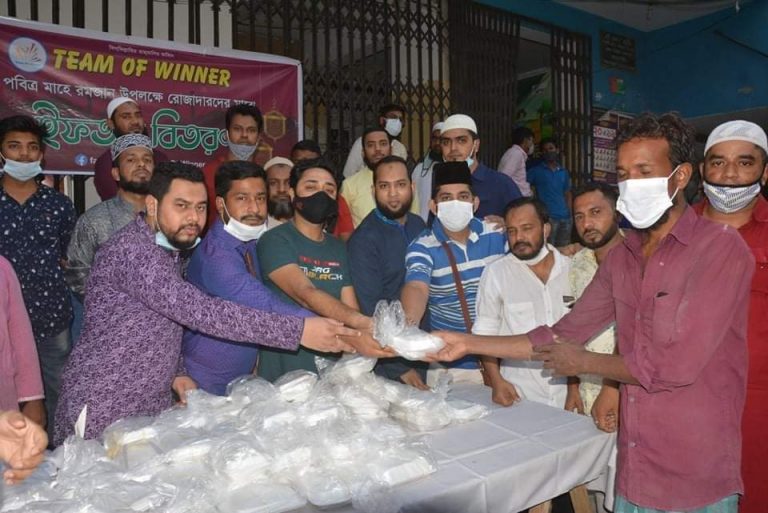 রমজানে অসহায়দের মাঝে উইনার গ্রুপ’র ইফতার বিতরণ