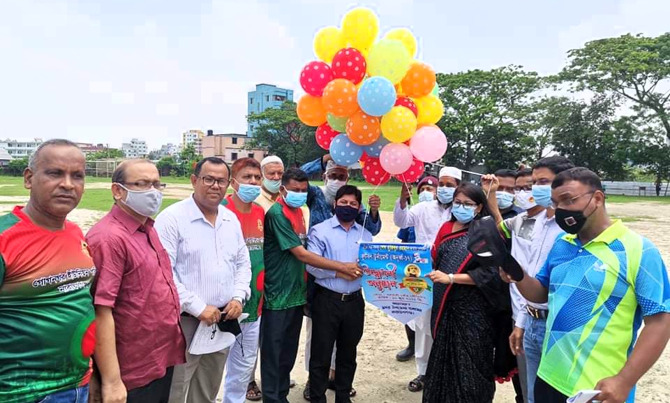 না:গঞ্জে বঙ্গবন্ধু জাতীয় গোল্ডকাপ ফুটবল টুর্নামেন্টের উদ্বোধন