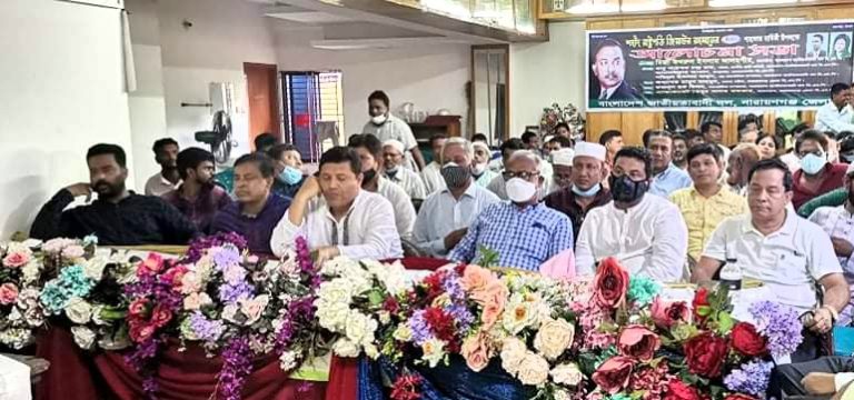 আড়াইহাজারে অবাঞ্চিত আজাদ তৈমুরের ঘরে, কমিটি বাণিজ্যের শঙ্কা