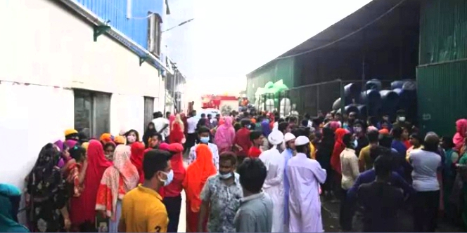 ২২ ঘন্টায়ও নেভেনি আগুন, অর্ধশত মৃতদেহ উদ্ধার