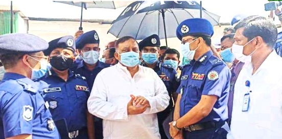 রূপগঞ্জে স্বরাষ্ট্রমন্ত্রী “গাফিলতি পেলে কাউকে ছাড় দেয়া হবে না”