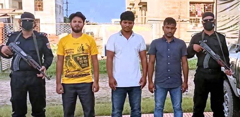 সাবেক ছাত্রলীগ নেতা ফেন্সিডিলসহ গ্রেফতার