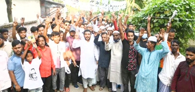 আলীরটেক ইউনিয়নে সায়েমের আনারস মার্কার গণজোয়ার