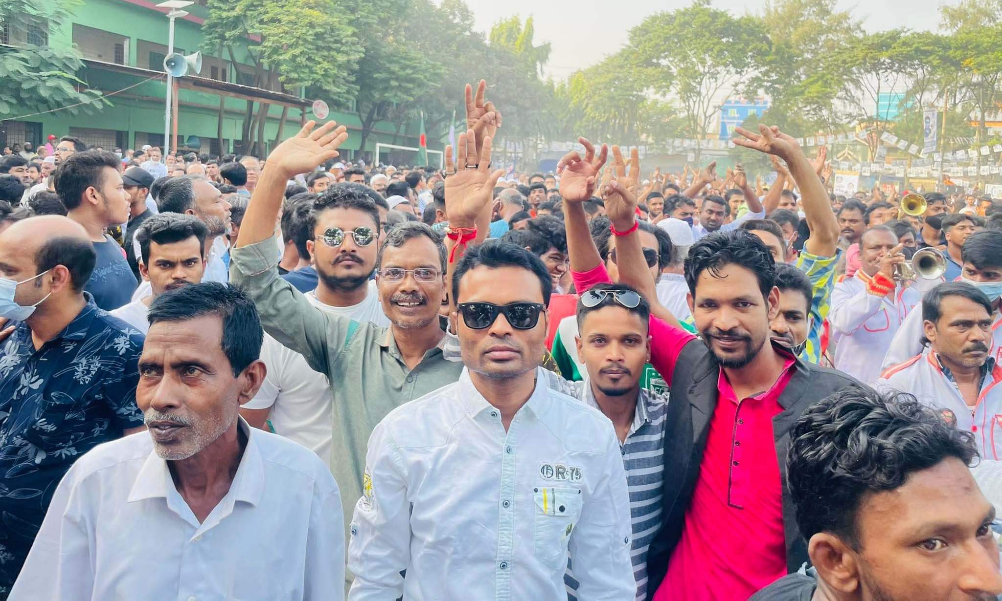 কাশীপুরে নৌকার গণমিছিলে আল-আমিনের শো-ডাউন