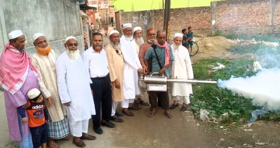 আজমেরীবাগ ১ নং রোড পঞ্চায়েত কমিটির উদ্যোগে মশক নিধন