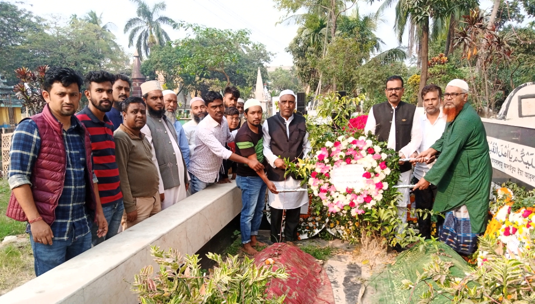 প্রয়াত সাংসদ নাসিম ওসমানের কবর জিয়ারত করেছেন ৬নং ওয়ার্ড মেম্বার আব্দুল আউয়াল