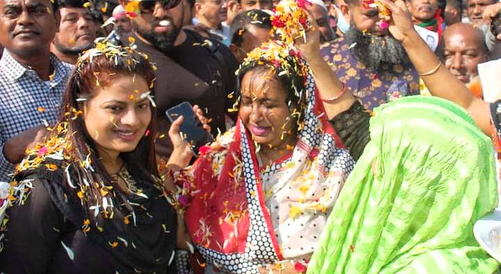 আমি দলবাজি করিনা, কাজ ছাড়া কিছুই বুঝিনা: আইভী