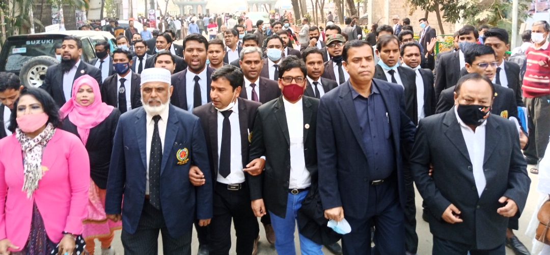 উন্নয়নের ধারা অব্যাহত রাখার অঙ্গীকারে জুয়েল-রনি পরিষদের ভোট প্রার্থনা