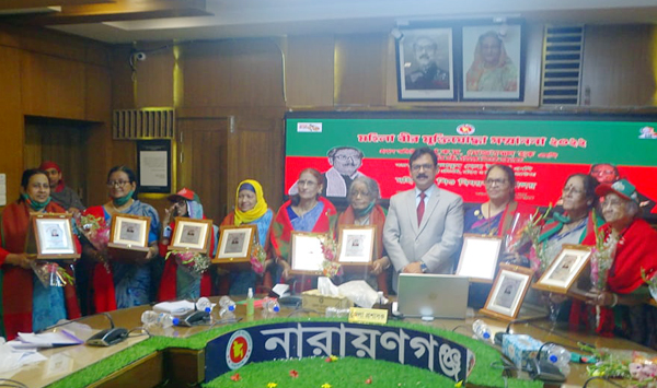 না:গঞ্জে নারী বীর মুক্তিযোদ্ধাদের সম্মাননা