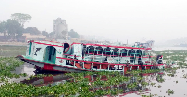 লঞ্চডুবির ঘটনায় আটজনকে আসামী করে মামলা