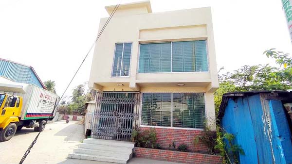 দুই বছর যাবত বন্ধ হাজীগঞ্জ পুলিশ চেক পোস্ট