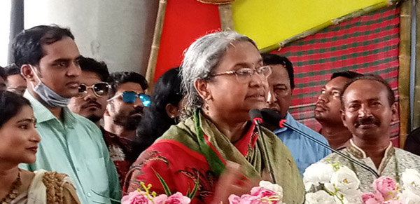 না:গঞ্জে দিপুমনি ‘শিক্ষাই সর্বশ্রেষ্ঠ বিনিয়োগ’