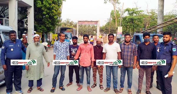 লঞ্চডুবির ঘটনায় মামলা, আট আসামীর তিনদিনের রিমান্ড