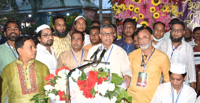 এই সরকারের ক্ষমতায় থাকার অধিকার নেই: নীরব