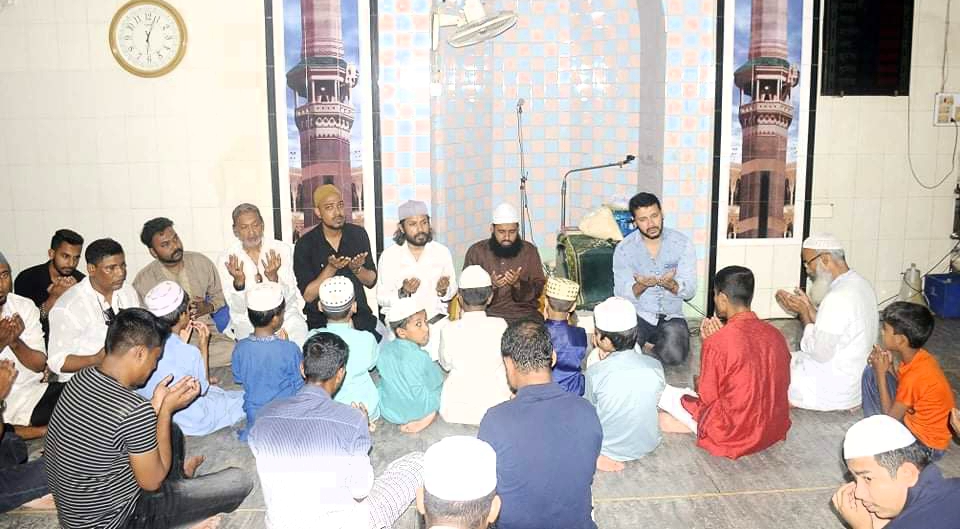 পারভীন ওসমানের জন্মদি‌নে মুকিত-সানির উদ্যোগে দোয়া ও ইফতার বিতরণ