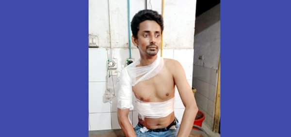 সাংবাদিক রাশিদ চৌধুরীকে ছুরিকাঘাত, মুমূর্ষ অবস্থায় নেয়া হচ্ছে ঢাকায়