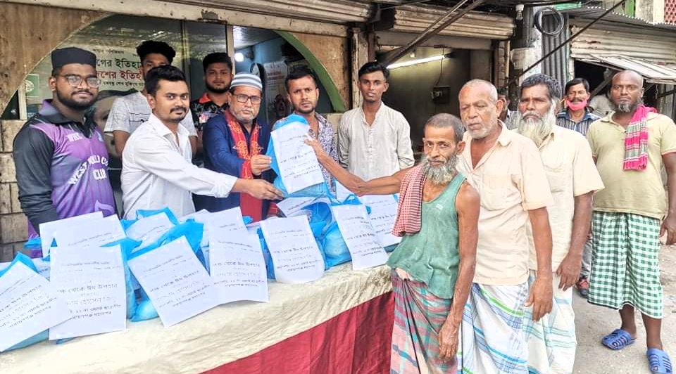 অয়ন ওসমানের পক্ষে ১১নং ওয়ার্ডে ছাত্রলীগের ঈদ সামগ্রী বিতরণ