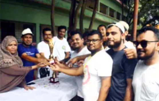 কাশীপুরে প্রীতি ক্রিকেট ম্যাচ অনুষ্ঠিত