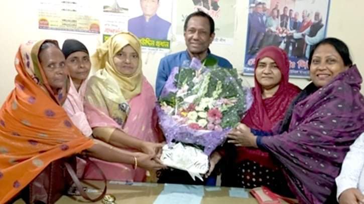 কাজিমউদ্দিনকে জেলা মহিলা শ্রমিক লীগের শুভেচ্ছা