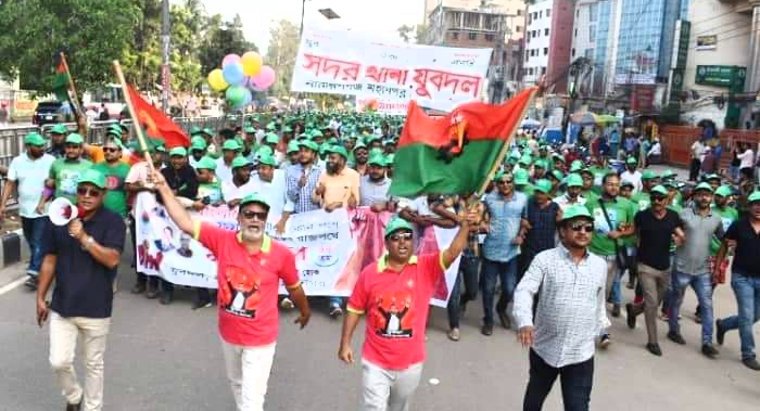 ঢাকার রাজপথে ঝড় তুললেন মন্তু-সজল