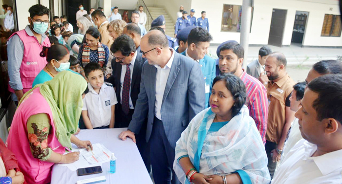 না:গঞ্জে মার্কিন রাষ্ট্রদূত “করোনা টিকায় বাংলাদেশ বিশ্বে সর্বোচ্চ”