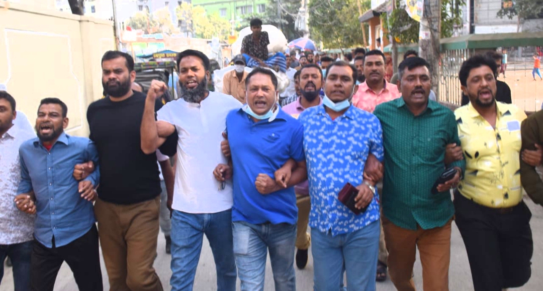 টুকু নয়নের গ্রেপ্তারের প্রতিবাদে না:গঞ্জ মহানগর যুবদলের বিক্ষোভ